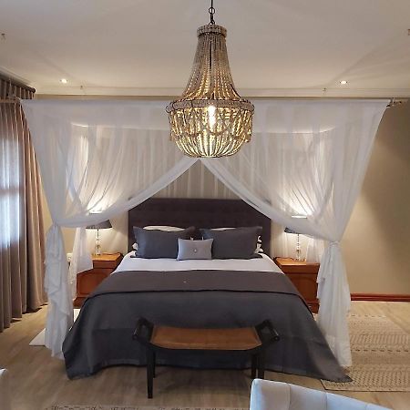 Executive Suites, Woodmead East (Adults Only) Сэндтон Экстерьер фото